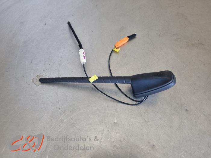 Antenne GPS d'un Peugeot Partner, -, 3 mois de garantie, Utilisé, -