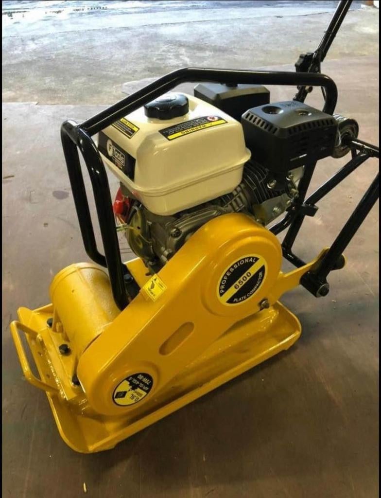 Nieuwe trilplaat met bescherm mat, Ophalen of Verzenden, Nieuw