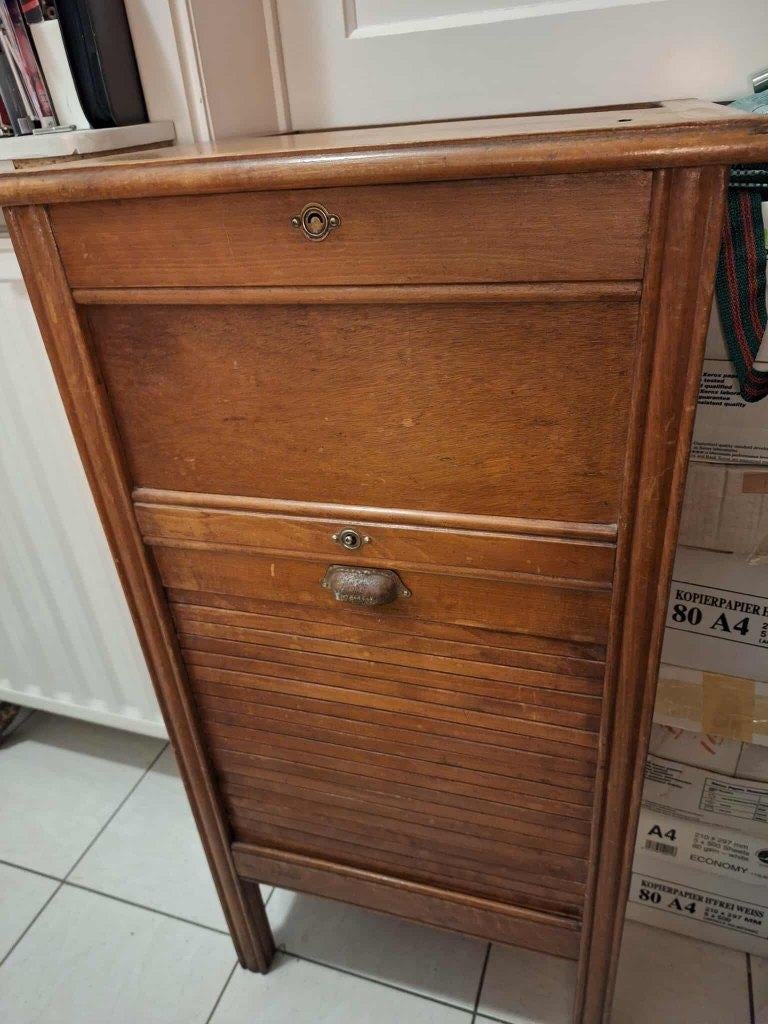 Meuble phonographe, Antiquités & Art, Antiquités | Meubles | Armoires, Enlèvement