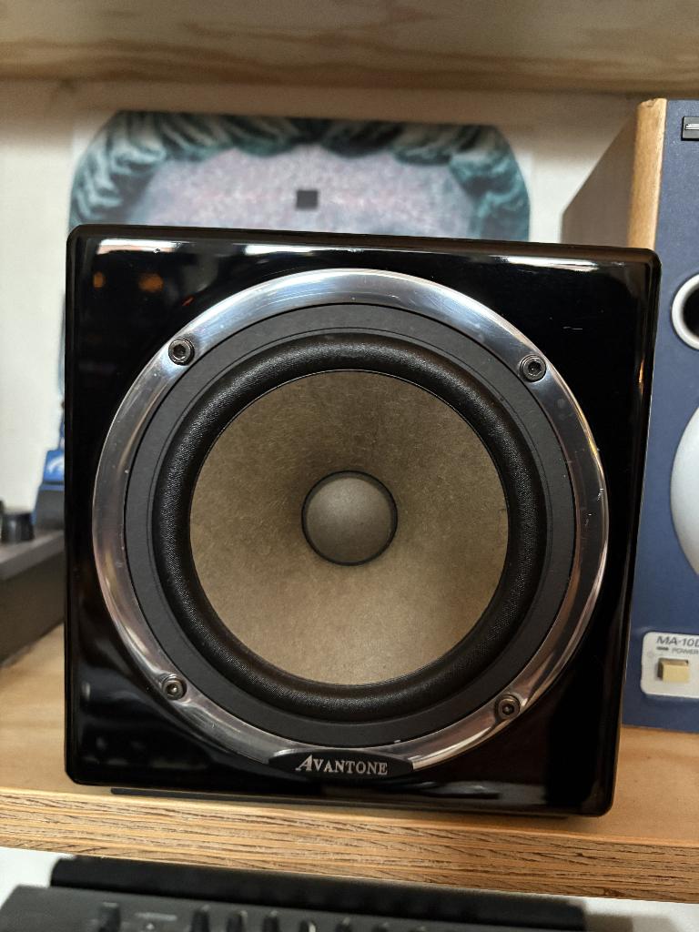 Avantone Pro MixCube actieve studiomonitor zwart, Audio, Tv en Foto, Luidsprekerboxen, Ophalen of Verzenden, Zo goed als nieuw