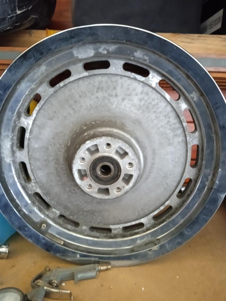 Velg 16 inch Fatboy sportster ; luchtfilter sportster, Motoren, Ophalen