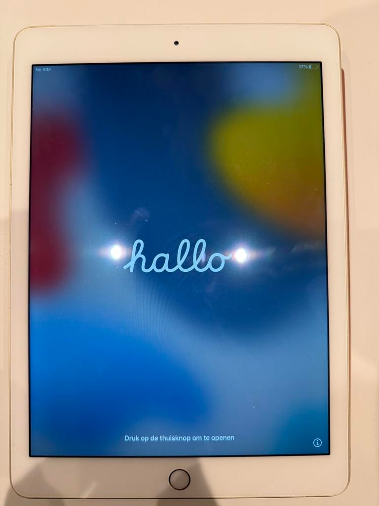 Ipad air 2 32gb gold wifi+ cellular, Computers en Software, Apple iPads, 32 GB, Apple iPad Air, Zo goed als nieuw, Wi-Fi en Mobiel internet