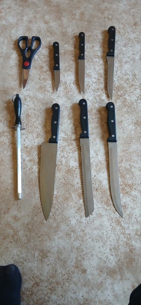 Ensemble 8 pièces ERNESTO, Huis en Inrichting, Ophalen, Zo goed als nieuw