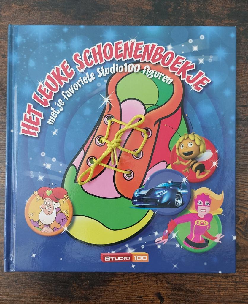 Het leuke schoenenboekje, Studio 100, Fictie algemeen, Ophalen, Gelezen