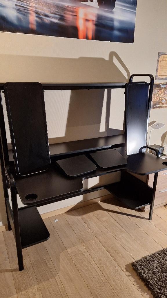 Bureau (Gaming) Ikea Fredde, Maison & Meubles, Enlèvement