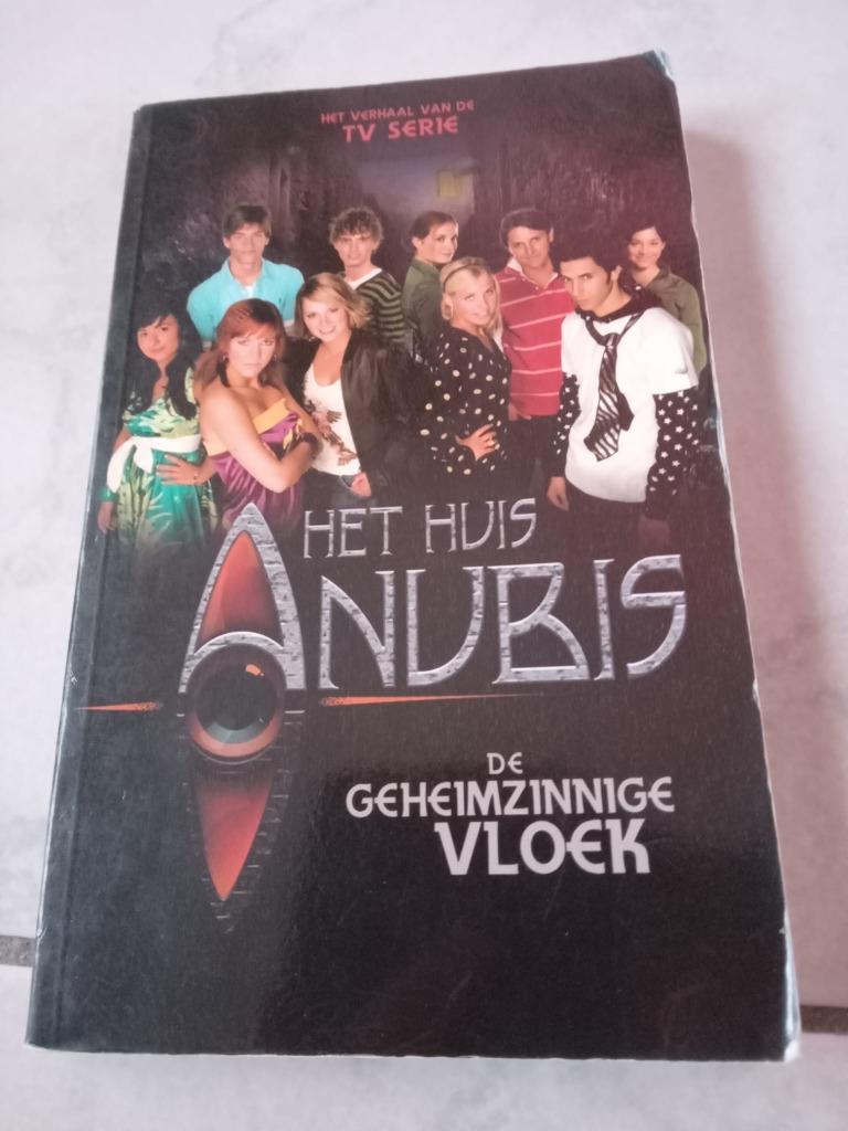 boek het huis anubis, Boeken, Ophalen, Zo goed als nieuw, Tv-serie