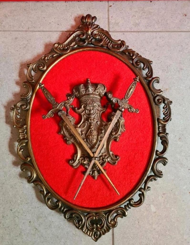 Antiek wapen schild ,40 op 30 cm
Prijs is Vast, Ophalen of Verzenden