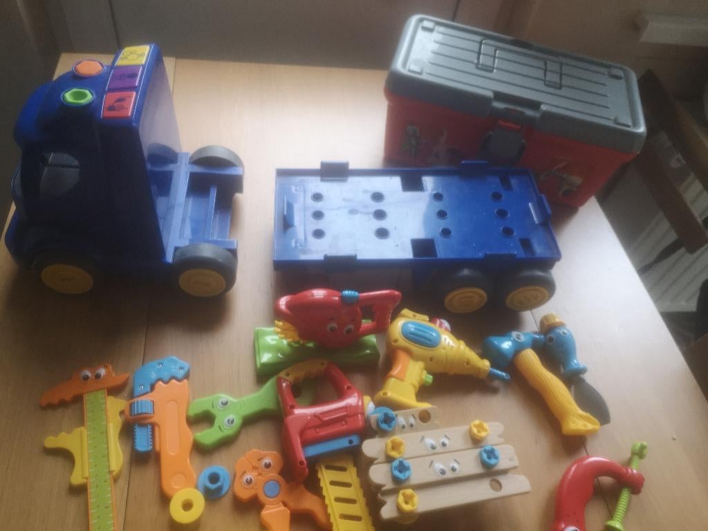 Truck met gereedschapskoffer, Kinderen en Baby's, Ophalen, Gebruikt