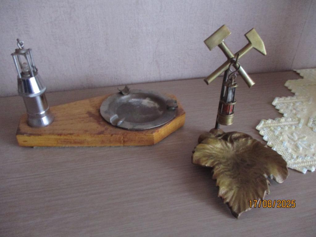 2 Mijnwerker aandenkens, Ophalen of Verzenden