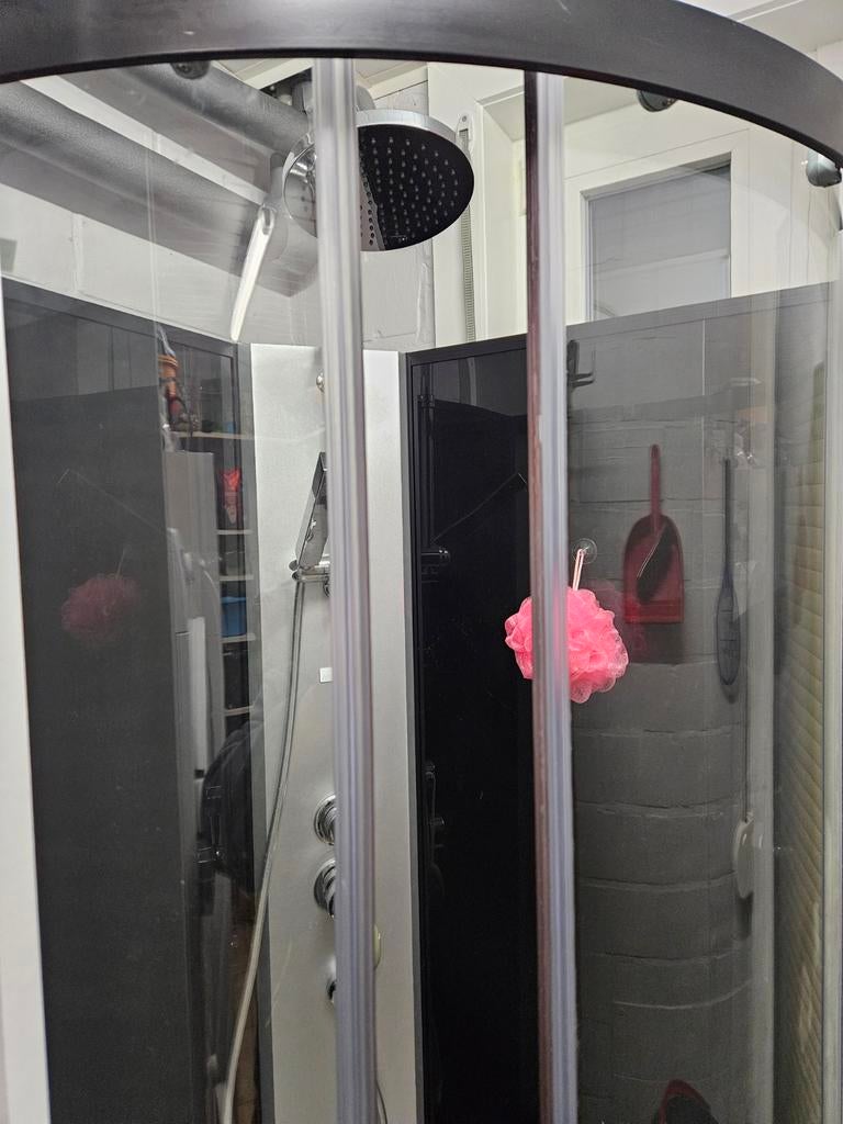 Douche kabine, Enlèvement