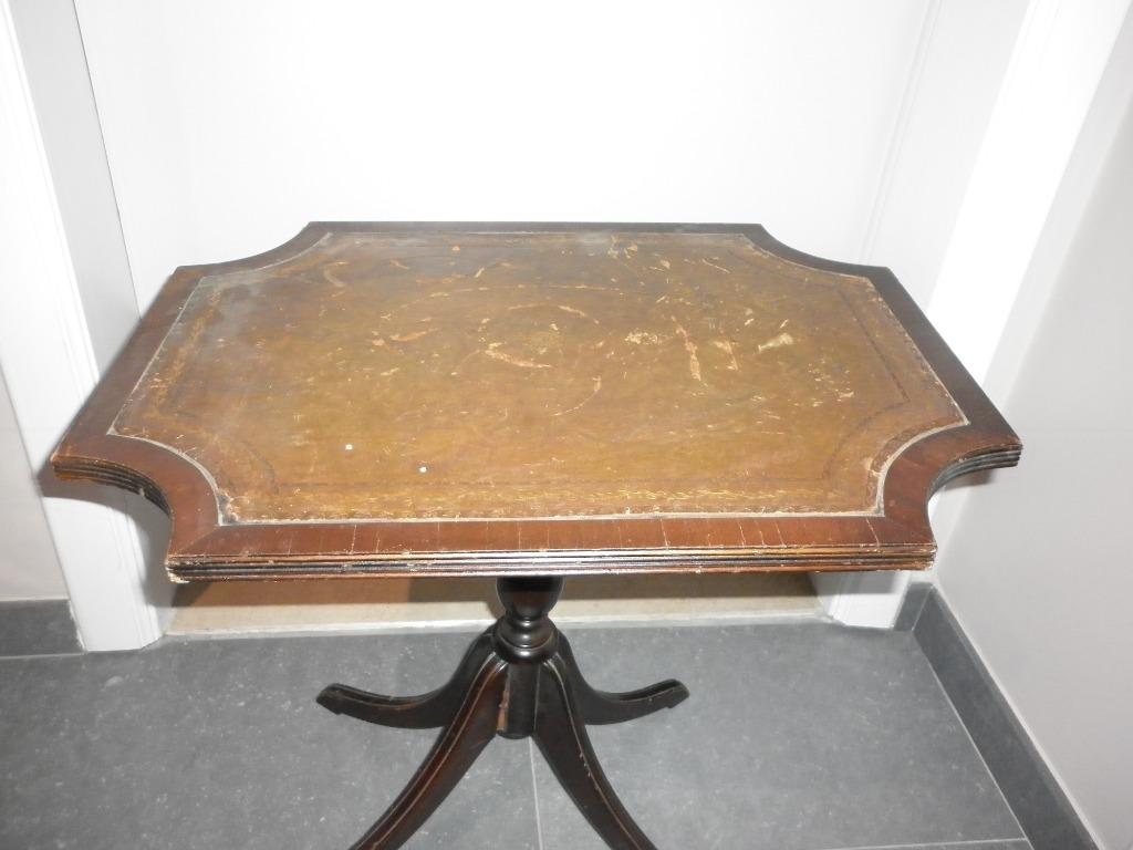 Bijzettafel Engelse stijl met inlegleder, Huis en Inrichting, Ophalen of Verzenden