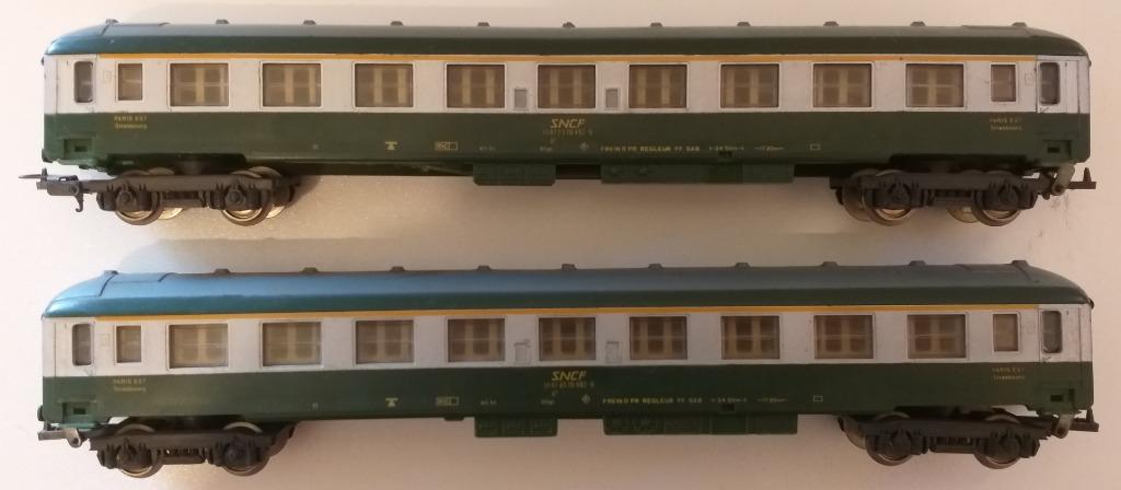 LIMA HO - LOT DE 2 VOITURES SNCF, Hobby & Loisirs créatifs, Trains miniatures | HO, Enlèvement ou Envoi, Comme neuf, Courant continu