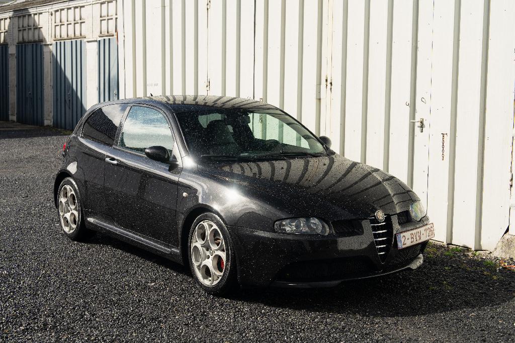 Alfa Romeo 147 GTA 3.2 V6 Busso - 1e eigenaar, Auto's, Alfa Romeo, Voorwielaandrijving, 4 zetels, Zwart, Leder