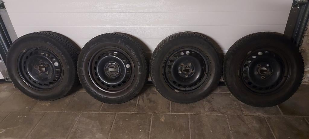 Michelin Alpin winterbanden met velgen, Auto-onderdelen, Banden en Velgen, Gebruikt, 15 inch, Winterbanden, Band(en)