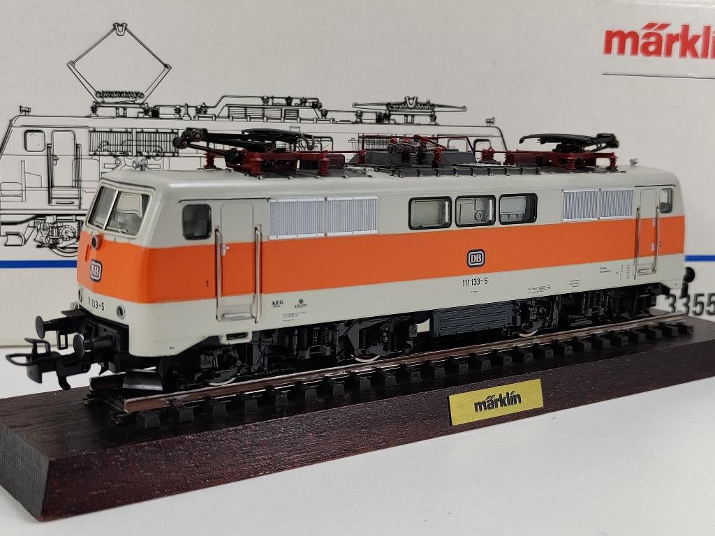 Marklin 3355 E-lok BR 111 DB, Wisselstroom, Locomotief, Ophalen of Verzenden, Zo goed als nieuw