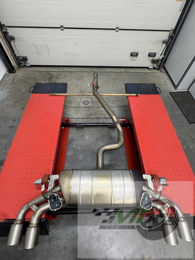 Vw Tiguan R AKRAPOVIC einddemper AGA 5NA253181GB uitlaat OEM, Gebruikt, -, Volkswagen, -