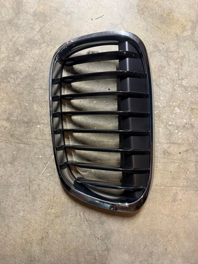 Grille de calandre Bmw x1 f48 gauche neuve, Autos : Pièces & Accessoires, Carrosserie & Tôlerie, Enlèvement, Neuf, Gauche, BMW
