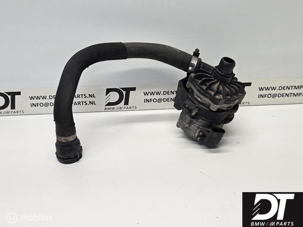 Extra waterpomp BMW X5 E70 11517566335, Gebruikt, Ophalen of Verzenden, BMW, BMW