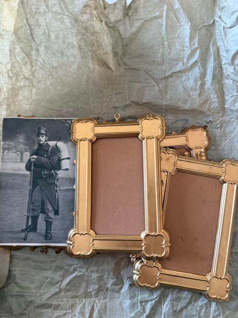 Vintage fotokaders + oude militaire foto – Brugge, Ophalen, Zo goed als nieuw