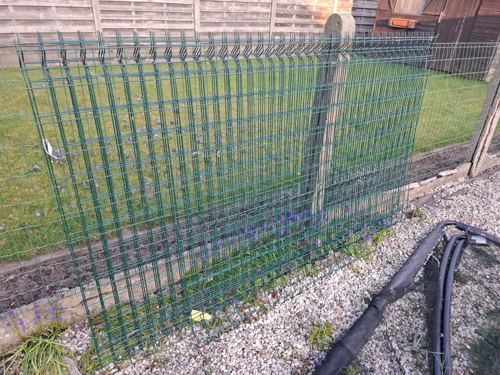 Gratuit -> clôture de jardin avec poteaux, Jardin & Terrasse, Enlèvement, Porte du jardin