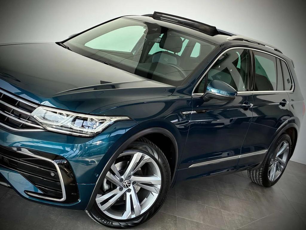 Volkswagen Tiguan 2.0TDI R-LINE-1ERPRO-COCKPIT-T.O-CARPLAY-C, Auto's, Automaat, Stof, Gebruikt, 4 cilinders