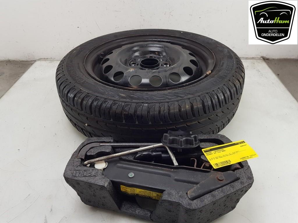 DIVERSEN Krikset + reservewiel 107 (|5401P0|672595|), Auto-onderdelen, Dhr. J. Ham, Gebruikt, Administratie@autoham.nl, Peugeot