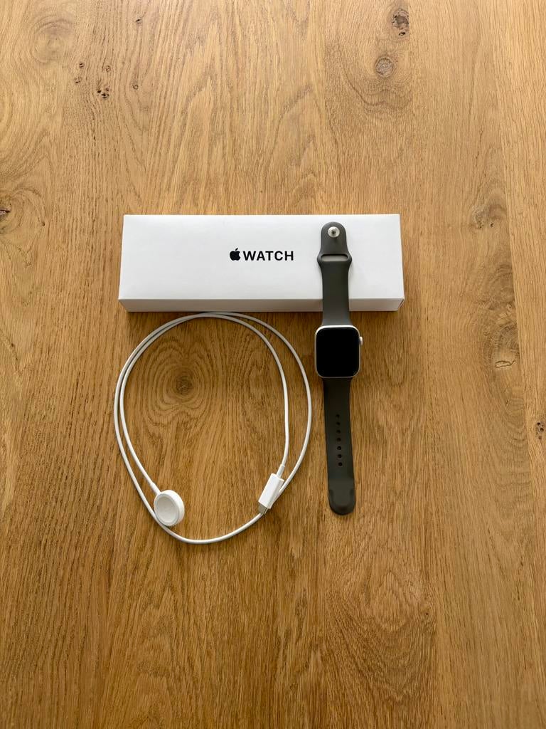 Apple Watch SE Gen 2 - 44 mm - GPS, Handtassen en Accessoires, Smartwatches, Gebruikt, iOS, Zilver, GPS, Waterdicht, Ophalen