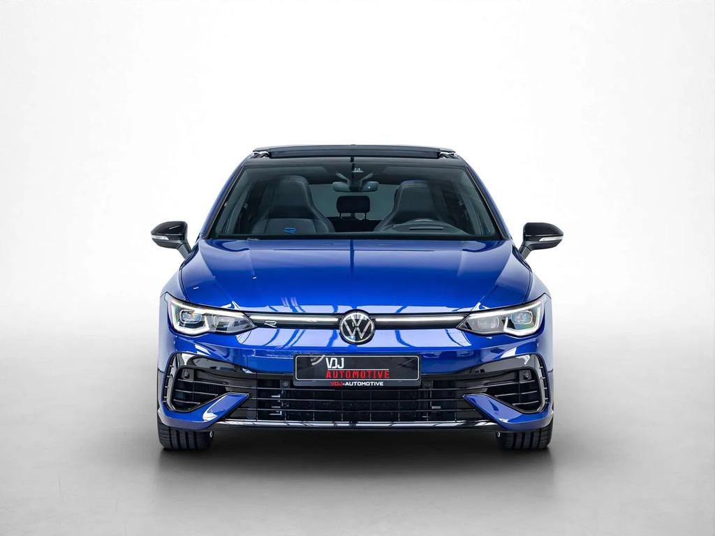 Volkswagen Golf R AKRAPOVIC|4MOTION|HEAD-UP|PANO|HEATED&COOL, Auto's, Automaat, Gebruikt, Zwart, 4 cilinders