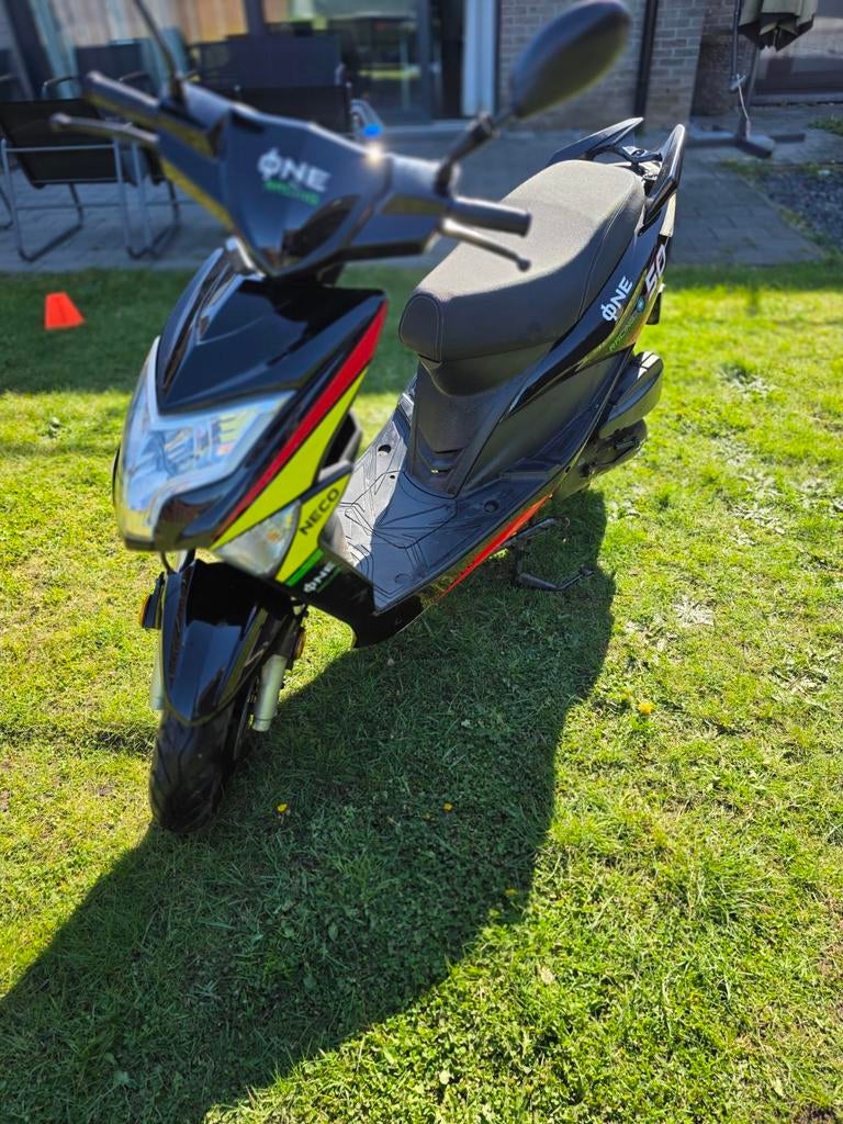 Trottinette Neco One Classe B (2022) 4T, Vélos & Vélomoteurs, Autres modèles, Comme neuf, Classe B (45 km/h), Enlèvement