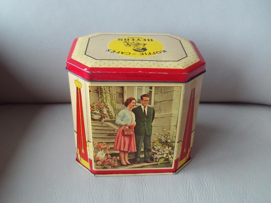 2 Retro Blikken dozen boudewijn & fabiola, Verzamelen, Blikken, Ophalen, Zo goed als nieuw