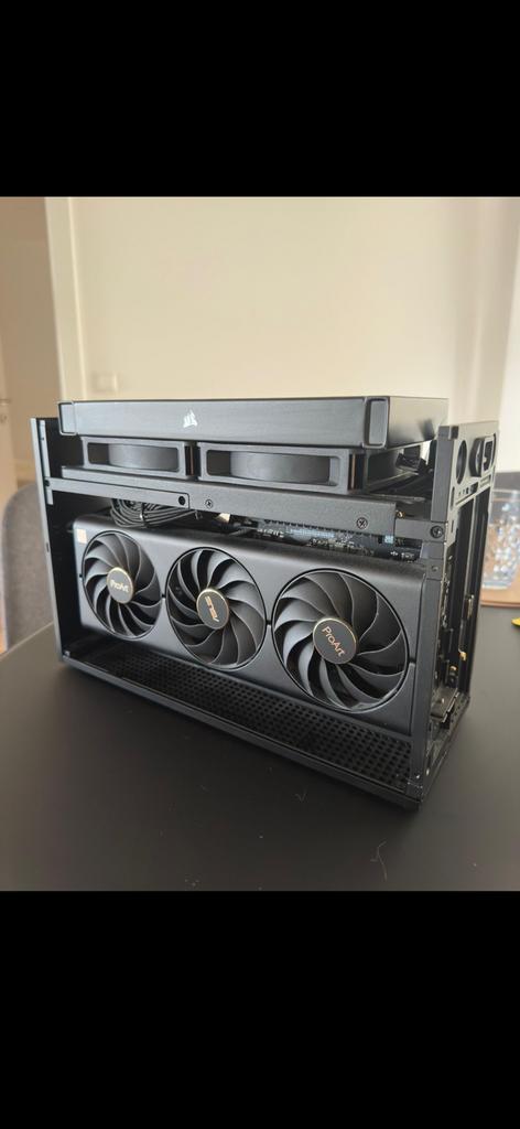 PC de jeu compact haut de gamme - RTX 4080 Super, Games en Spelcomputers, Games | Pc, Nieuw, Ophalen