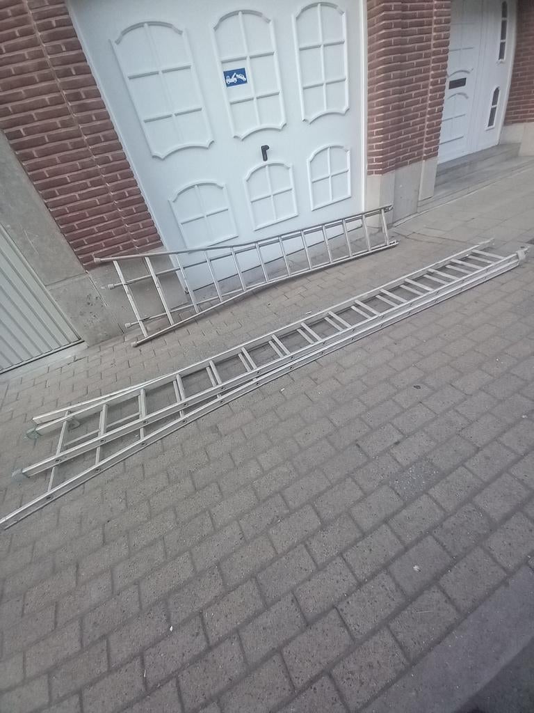 2 echelle coulissante en aluminium (2x3m ) et ( 2x4m)