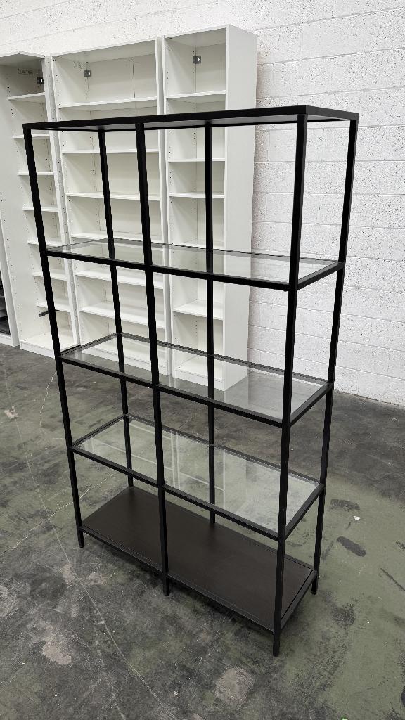 Étagère, VITTSJÖ, IKEA, brun noir/verre, 100x36x175 cm, 25 à 50 cm, Avec tablette(s), Comme neuf, Verre