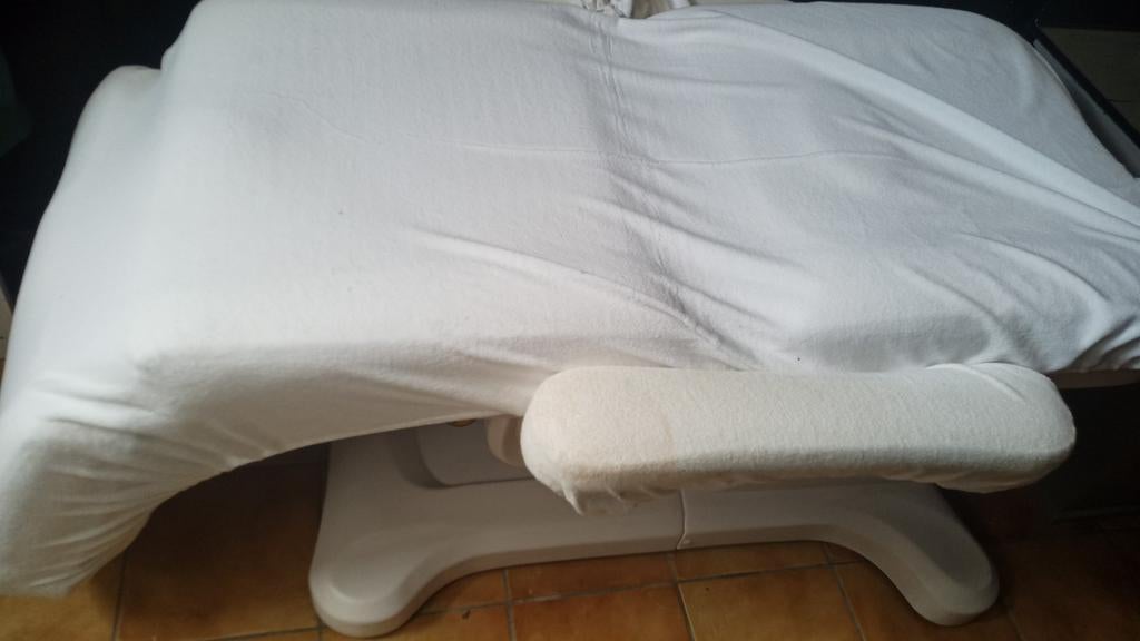 Behandel massage tafel, Ophalen