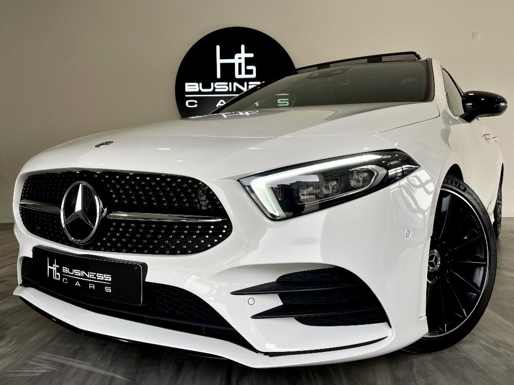 Mercedes-Benz A 180 d/ PACK AMG/ PACK AERO/ PACK NIGHT/ PANO, Auto's, 4 cilinders, Alcantara, Wit, Bedrijf
