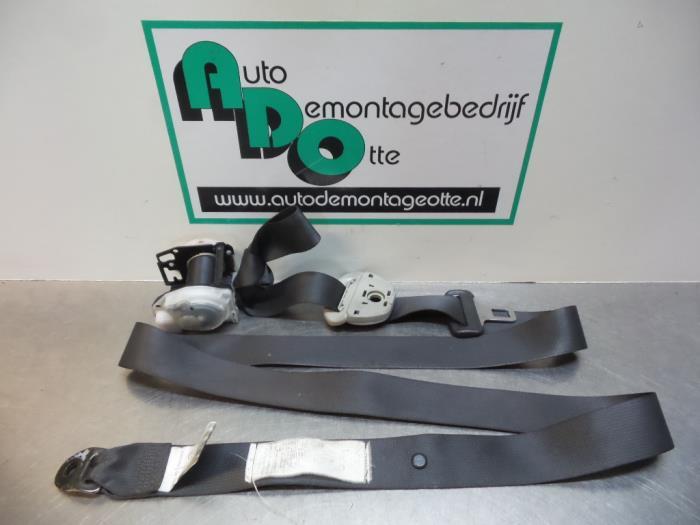 Ceinture de sécurité arrière droite d'un Toyota Corolla V, -, Toyota, Utilisé, -