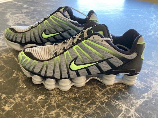 NIEUWE NIKE SHOX TL, maat 44. Perfecte staat, Overige kleuren, Sportschoenen, Nike, Nieuw