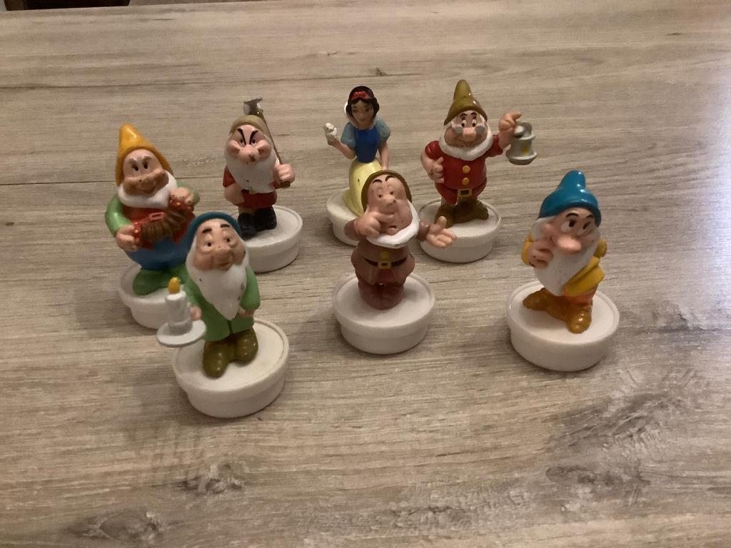 Disney Sneeuwwitje verschillende characters (5-6 cm), Verzamelen, Ophalen of Verzenden, Gebruikt