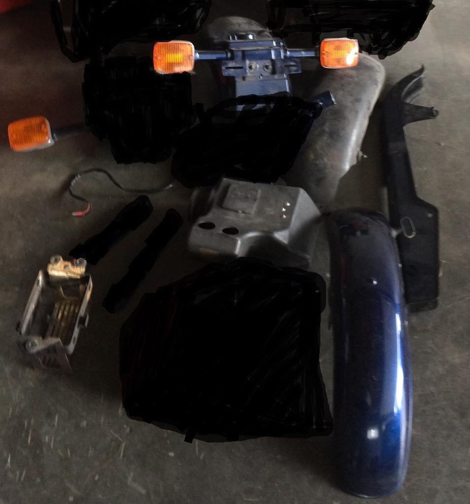 Suzuki gsx 750 lot onderdelen, van begin jaren 80, Motoren, Onderdelen | Suzuki, Ophalen, Gebruikt