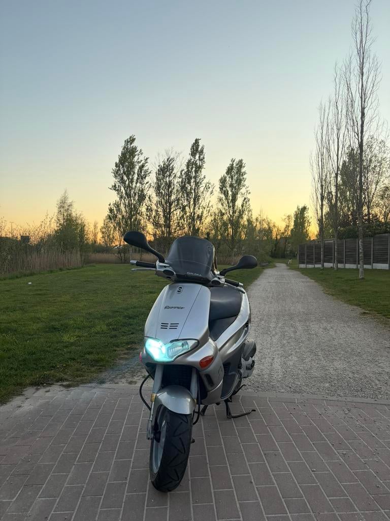 Gilera runner 172cc A1 - belgische papieren, Fietsen en Brommers, Ophalen, Zo goed als nieuw