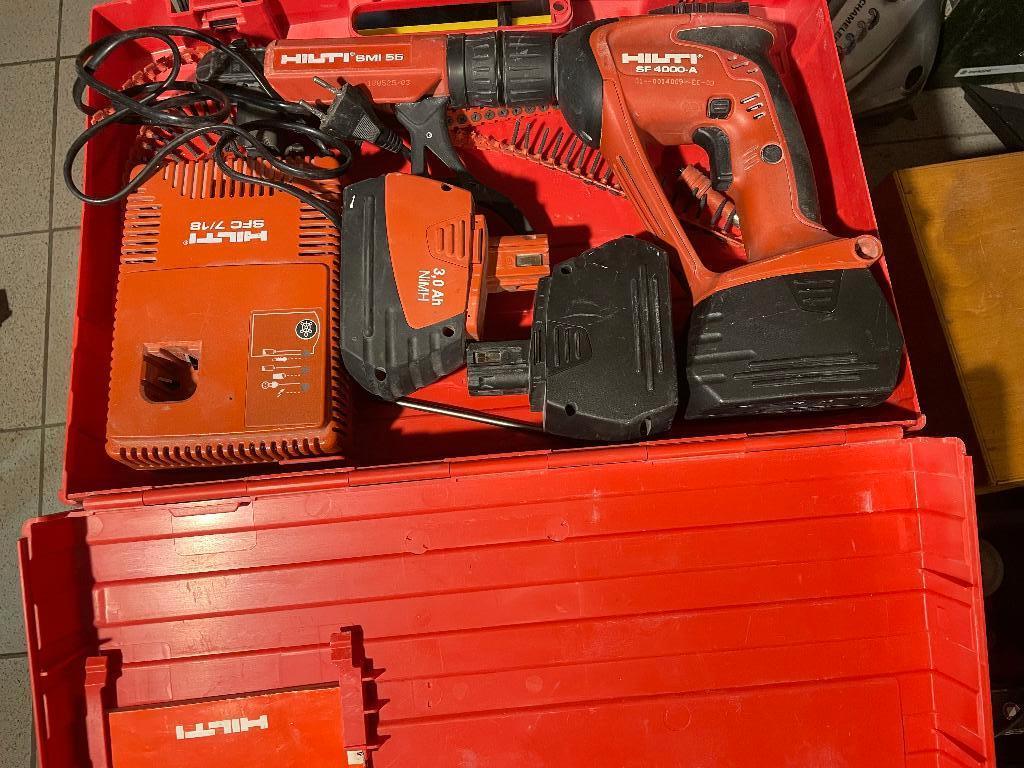 gipsschroefmachine - Hilti SF 4000-A + Lader SM 55, Bricolage & Construction, Enlèvement ou Envoi, Comme neuf, Moins de 400 watts