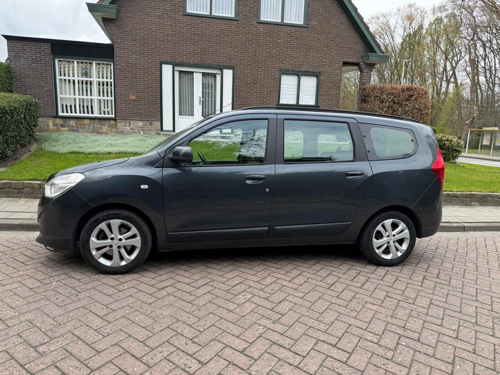 Dacia Lodgy 1.2TCe turbobenzine 7 plaats 1eig Airco Navi, Auto's, Dacia, Monovolume, Euro 6, 7 zetels, 5 deurs