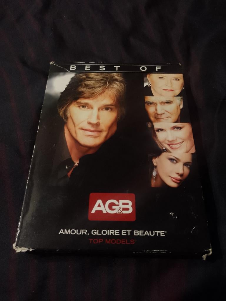 A vendre en coffret DVD best of série Amour Gloire et beauté, CD & DVD, Enlèvement ou Envoi, Drame, Coffret, Comme neuf