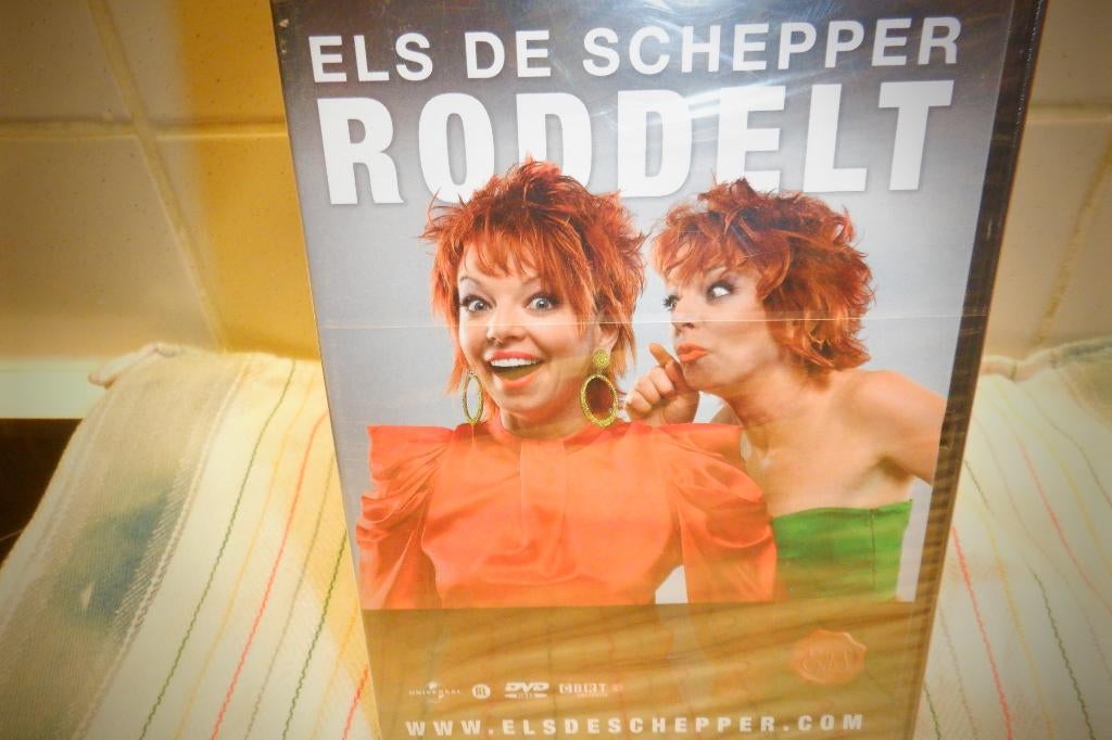 DVD Els De Schepper Roddelt. SEALED !, Alle leeftijden, Ophalen of Verzenden, Nieuw in verpakking, Stand-up of Theatershow