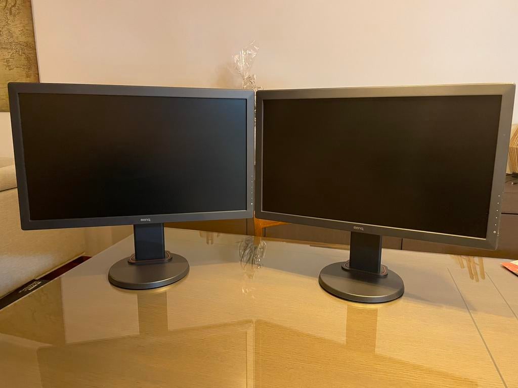 (2)Duo monitors BenQ zowie 60Hz 1080p (1 monitor 60 euro), Gaming, Moins de 1 ms, HDMI, Full HD