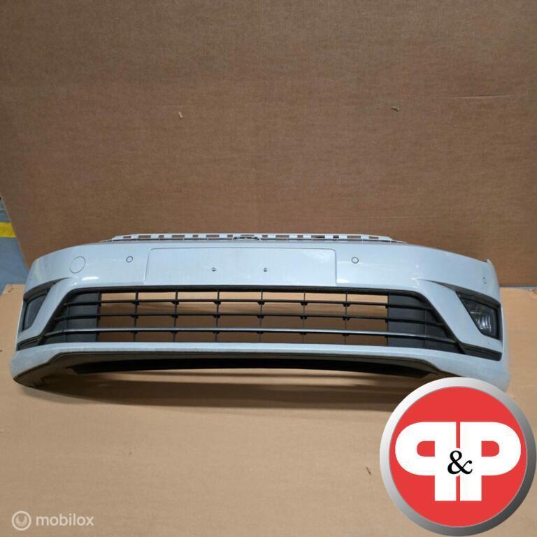 VW Golf sportsvan voorbumper