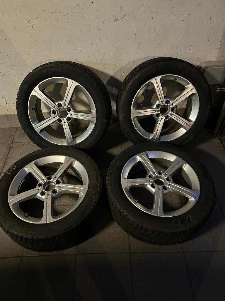 kit pneus hiver pour mercedes CLA 2022 205/55R17, Autos : Pièces & Accessoires, Pneus & Jantes, Pneus et Jantes, Pneus hiver, Véhicule de tourisme