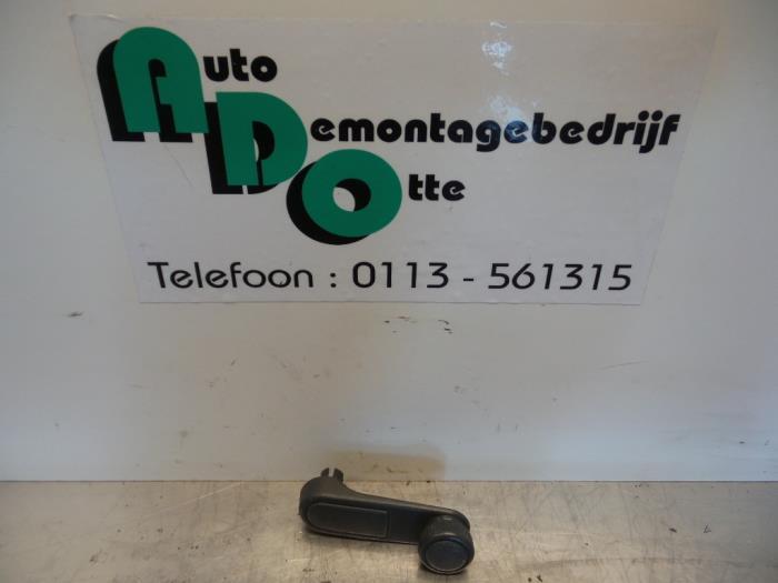 Manivelle de vitre d'un Peugeot Expert, Autos : Pièces & Accessoires, Vitres & Accessoires, -, 3 mois de garantie, Utilisé, -