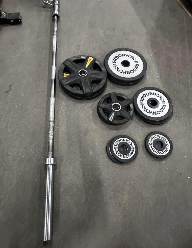 105 Olympische Technogym / Lifemaxx Gewichten + Barbell, Sport en Fitness, Fitnessmaterialen, Gebruikt, Halterschijven, Ophalen