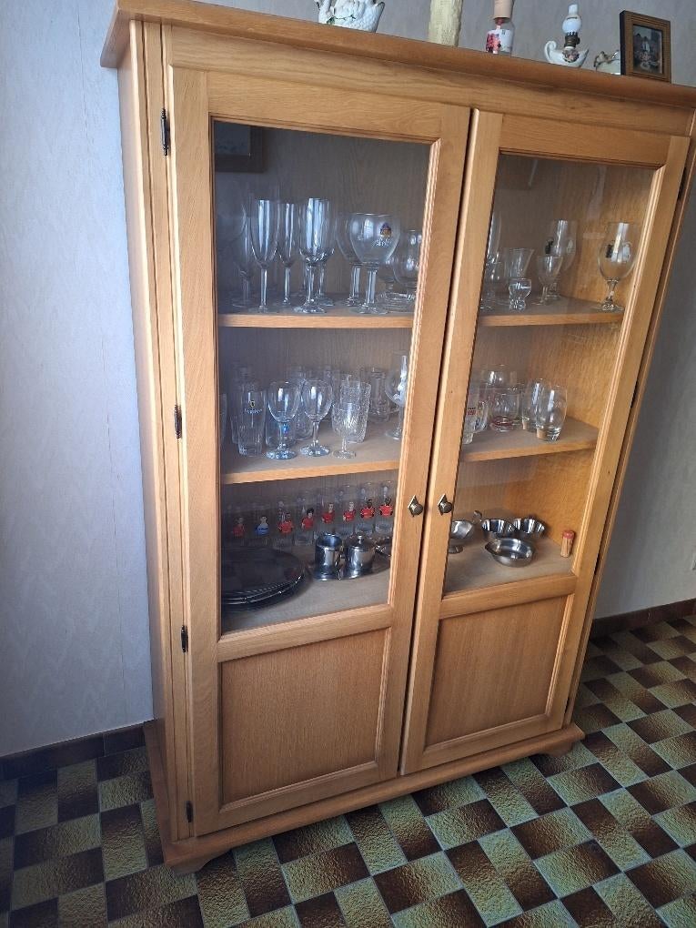 vitrinekast, Ophalen, Gebruikt, Eikenhout, Met deur(en)
